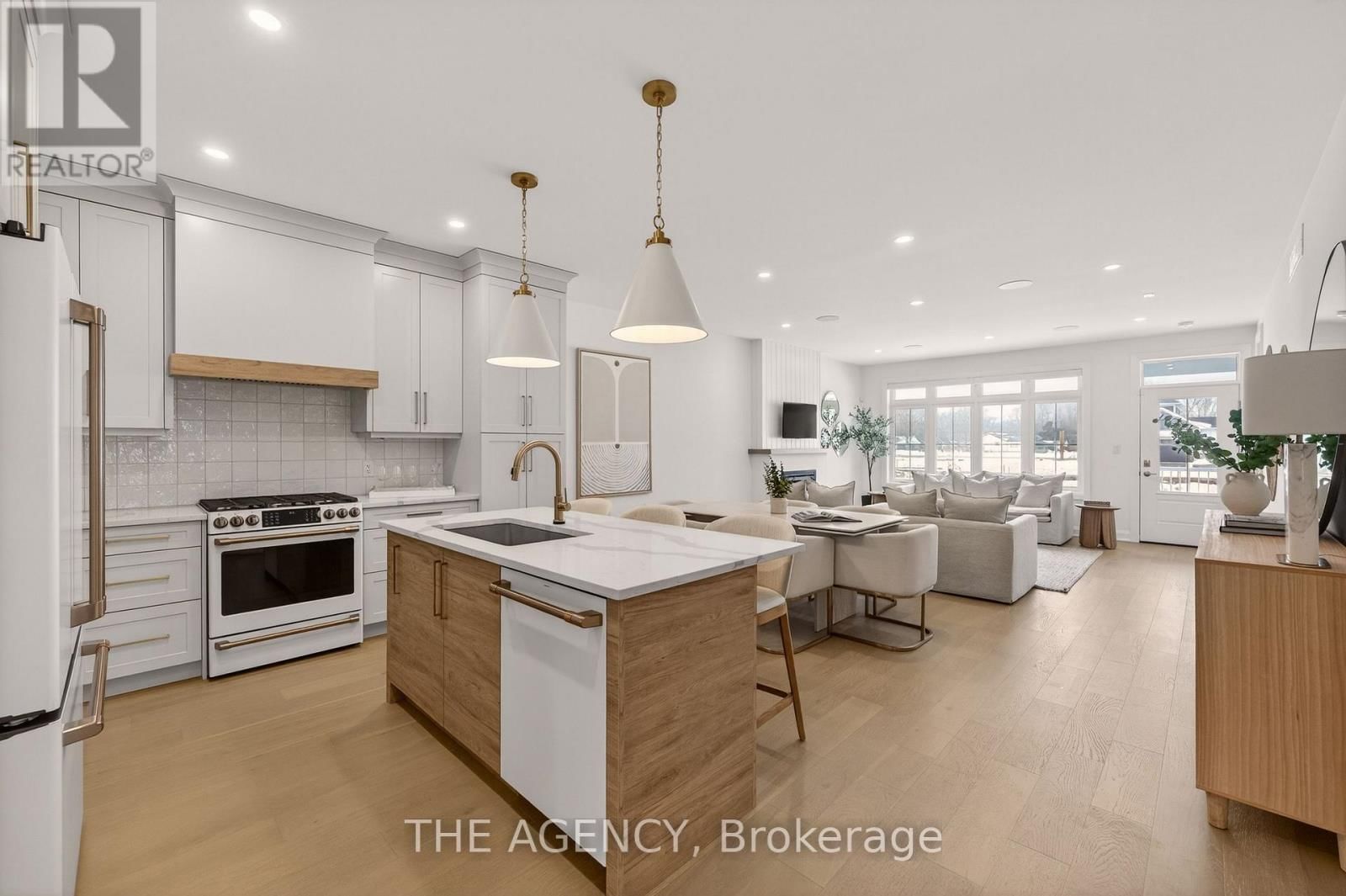 70F - 574 SENECA DRIVE Image 1