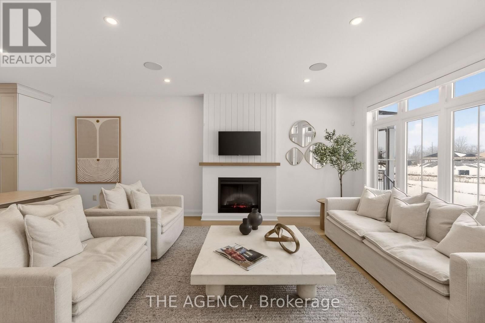 70F - 574 SENECA DRIVE Image 2