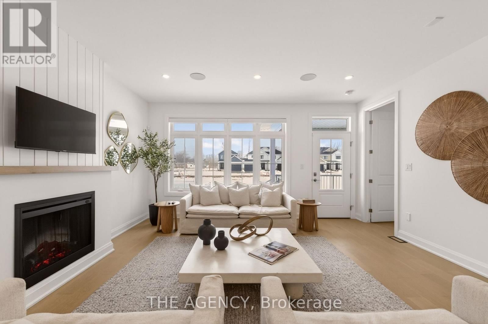 70F - 574 SENECA DRIVE Image 4