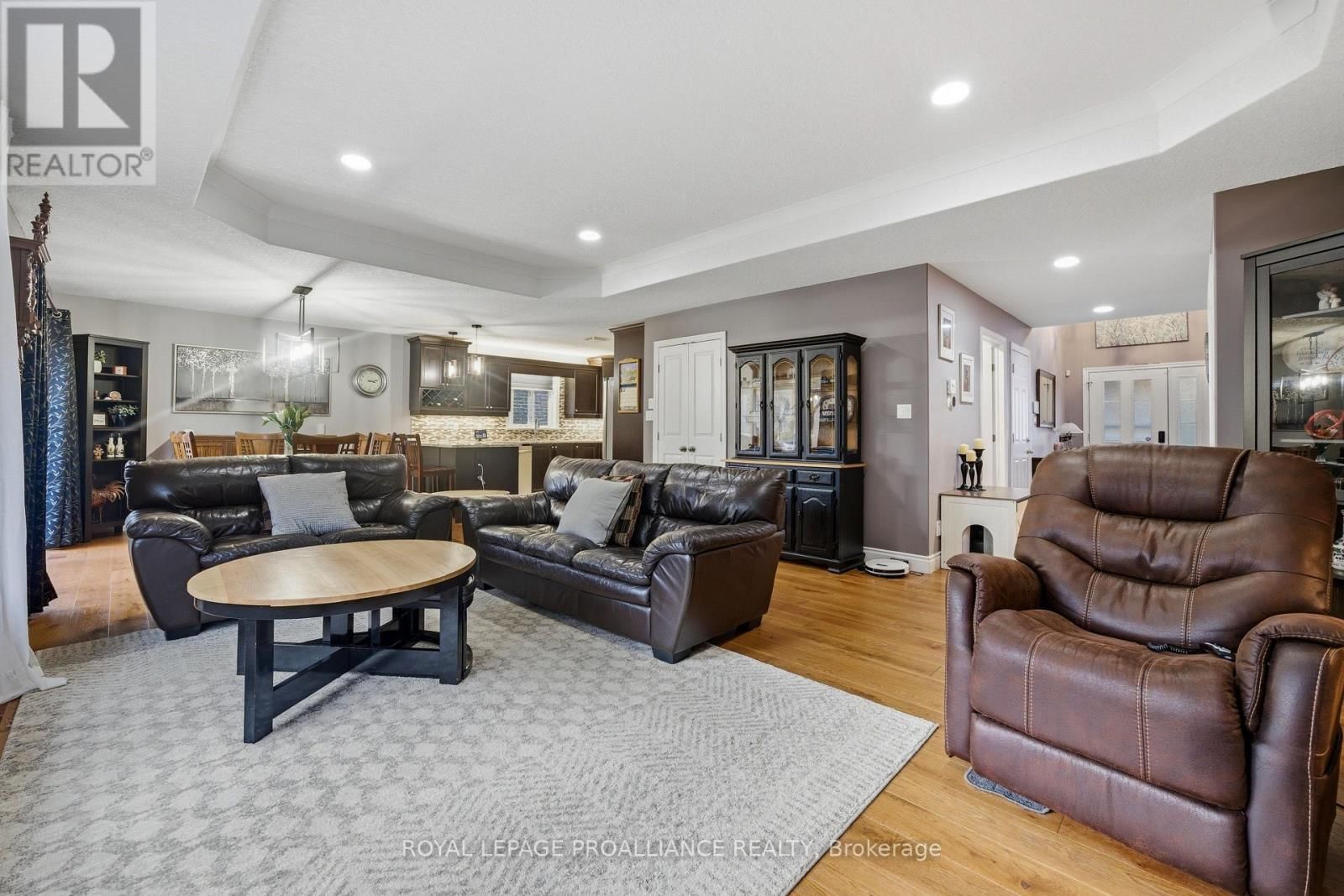 12 PINE MARSH LANE Image 11