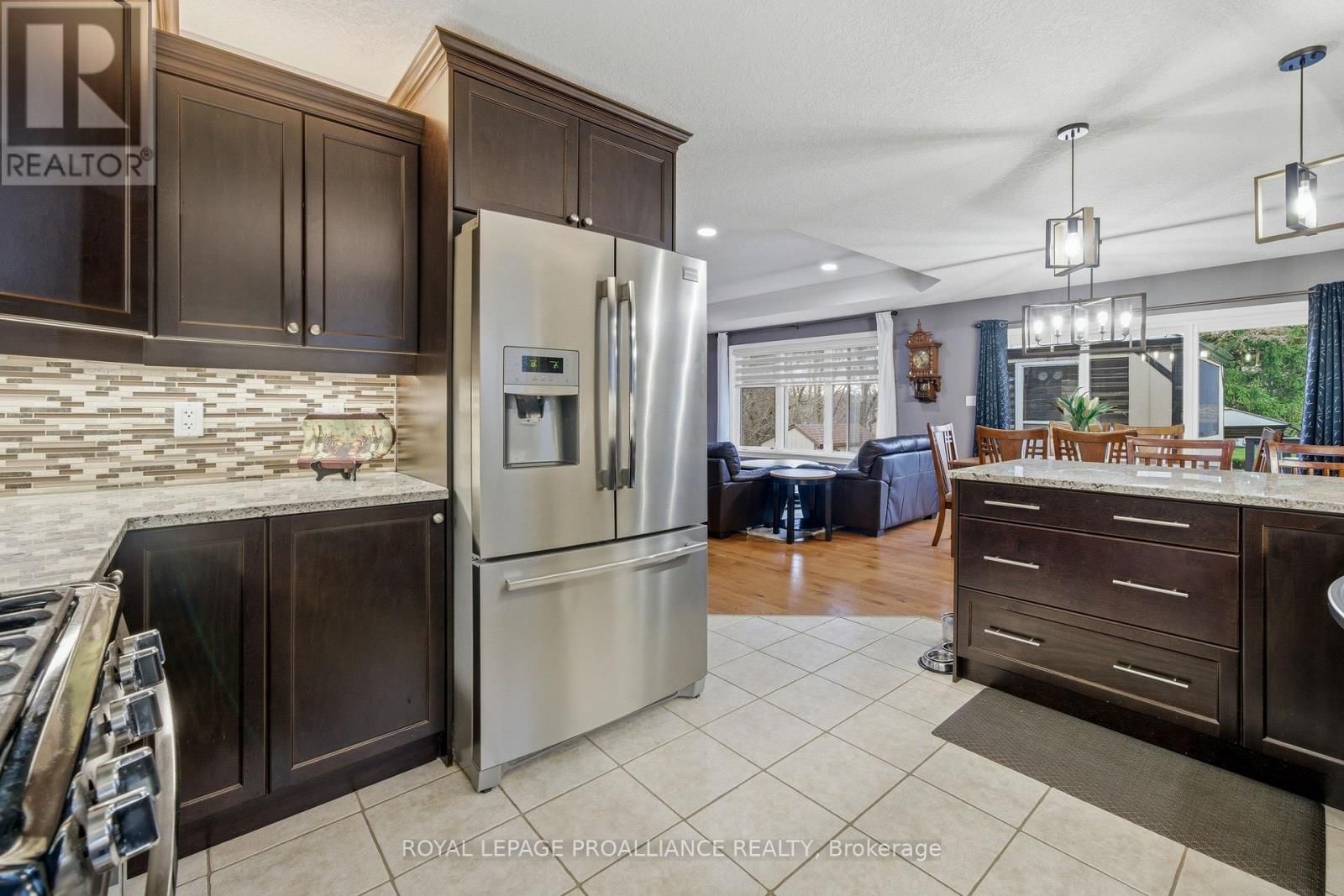 12 PINE MARSH LANE Image 17