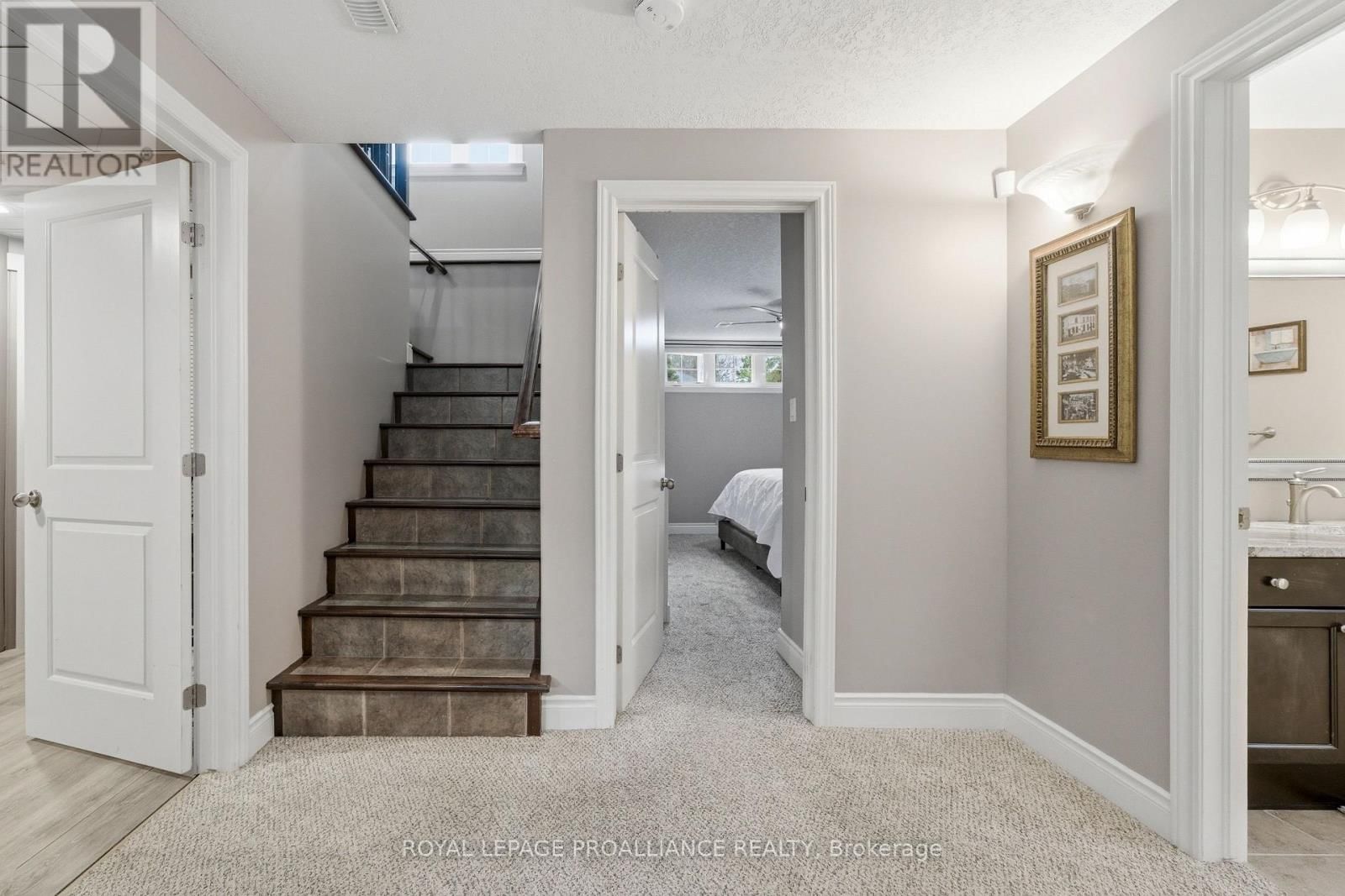 12 PINE MARSH LANE Image 25