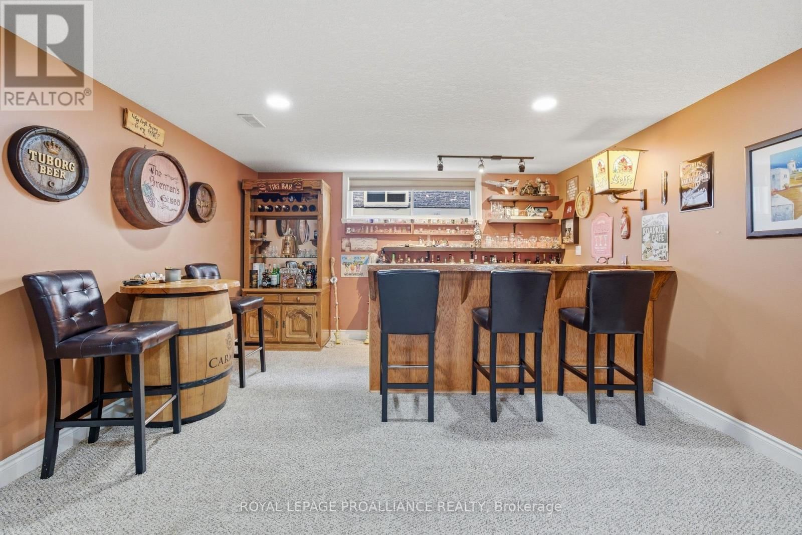 12 PINE MARSH LANE Image 32