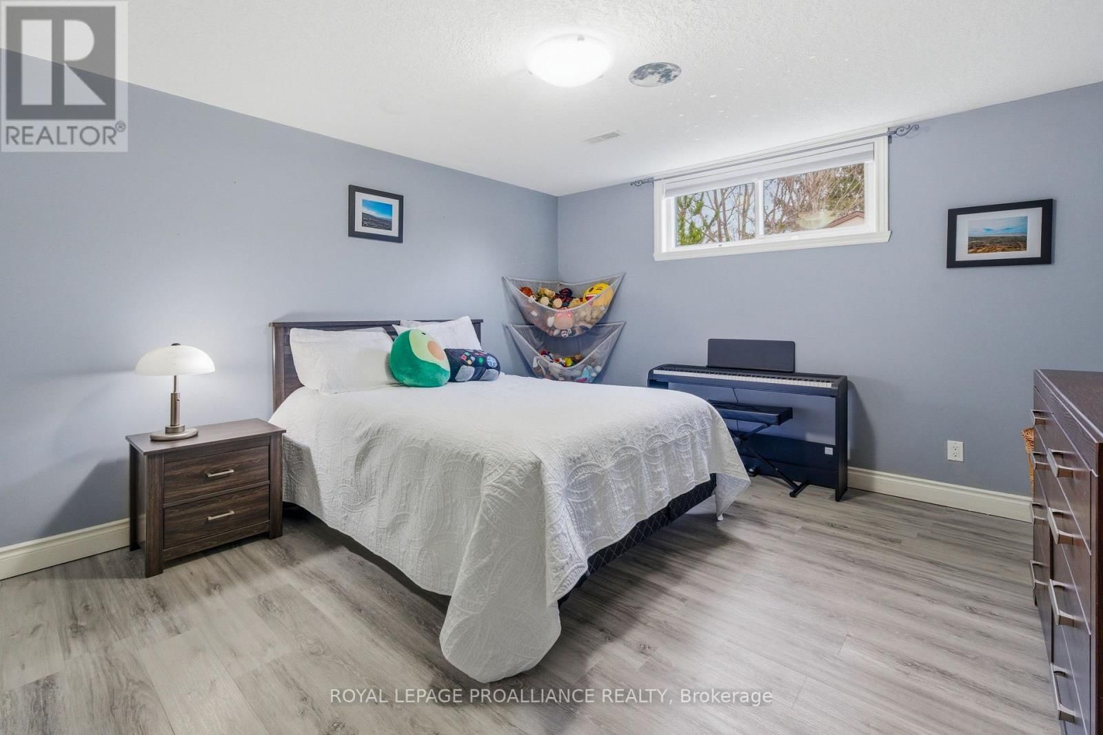 12 PINE MARSH LANE Image 35