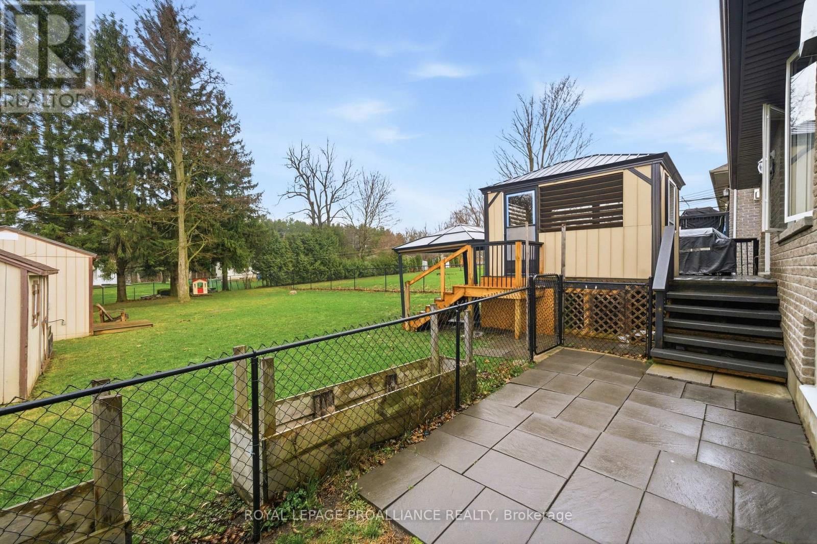 12 PINE MARSH LANE Image 42