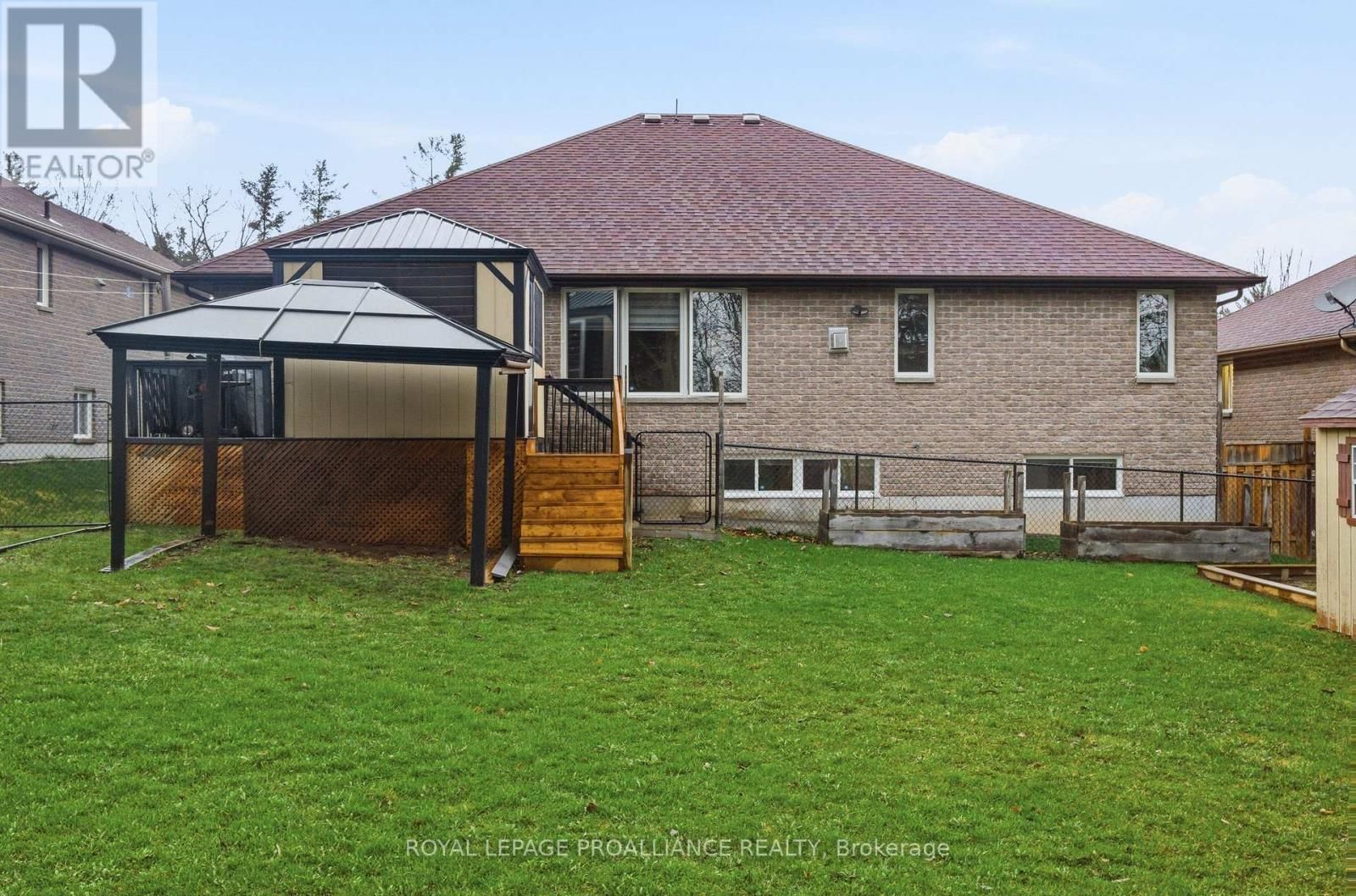 12 PINE MARSH LANE Image 47