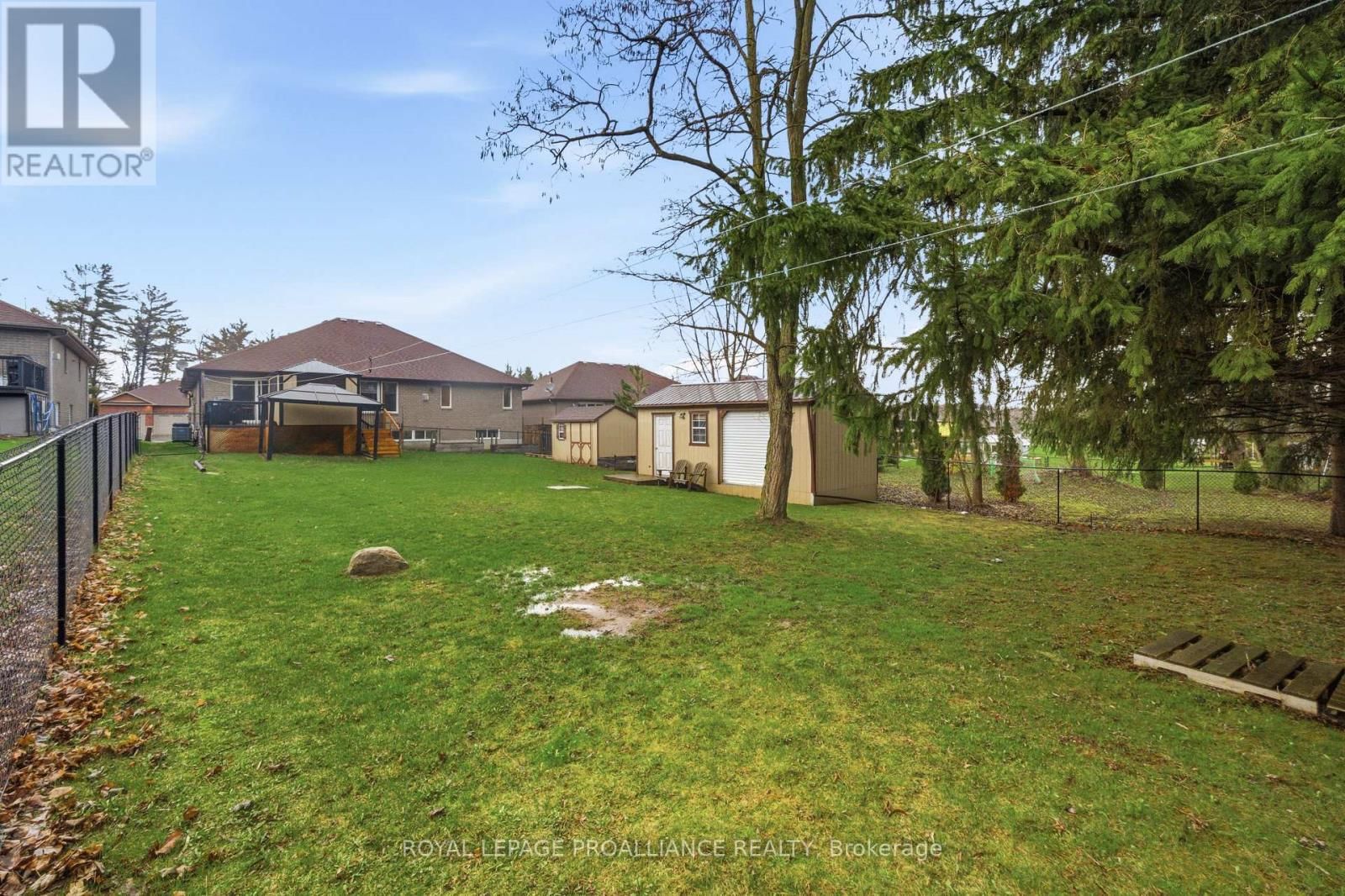 12 PINE MARSH LANE Image 49