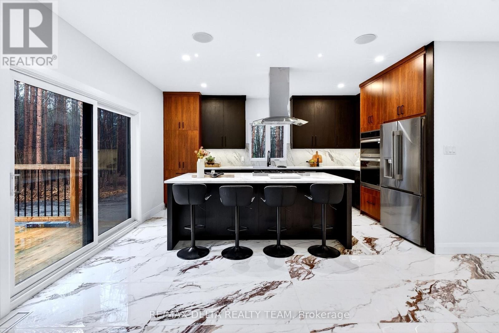 7861 SPRINGHILL ROAD Image 11