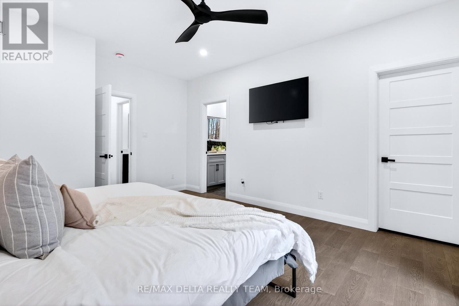 7861 SPRINGHILL ROAD Image 21