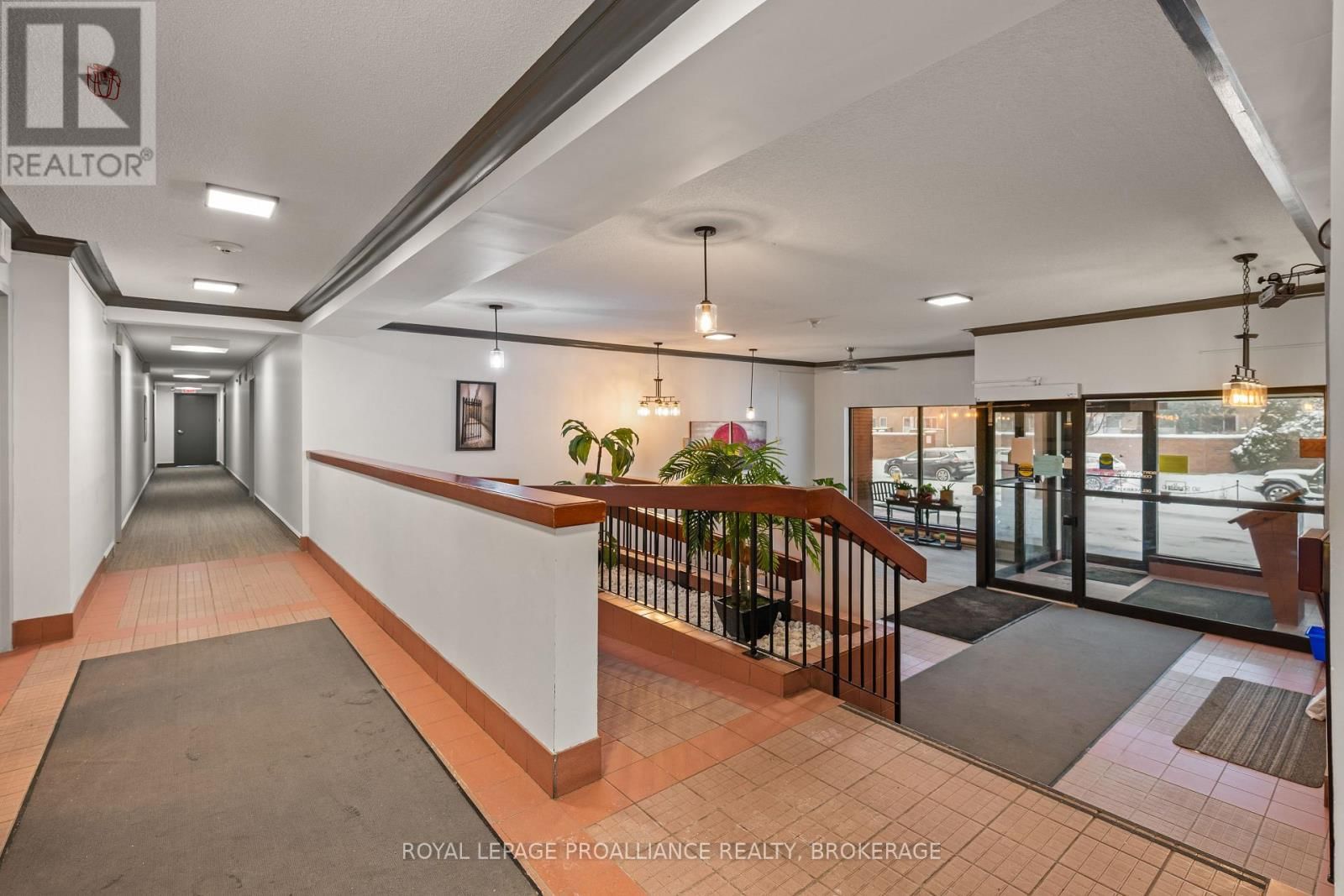 505 - 14 GREENVIEW DRIVE Image 18