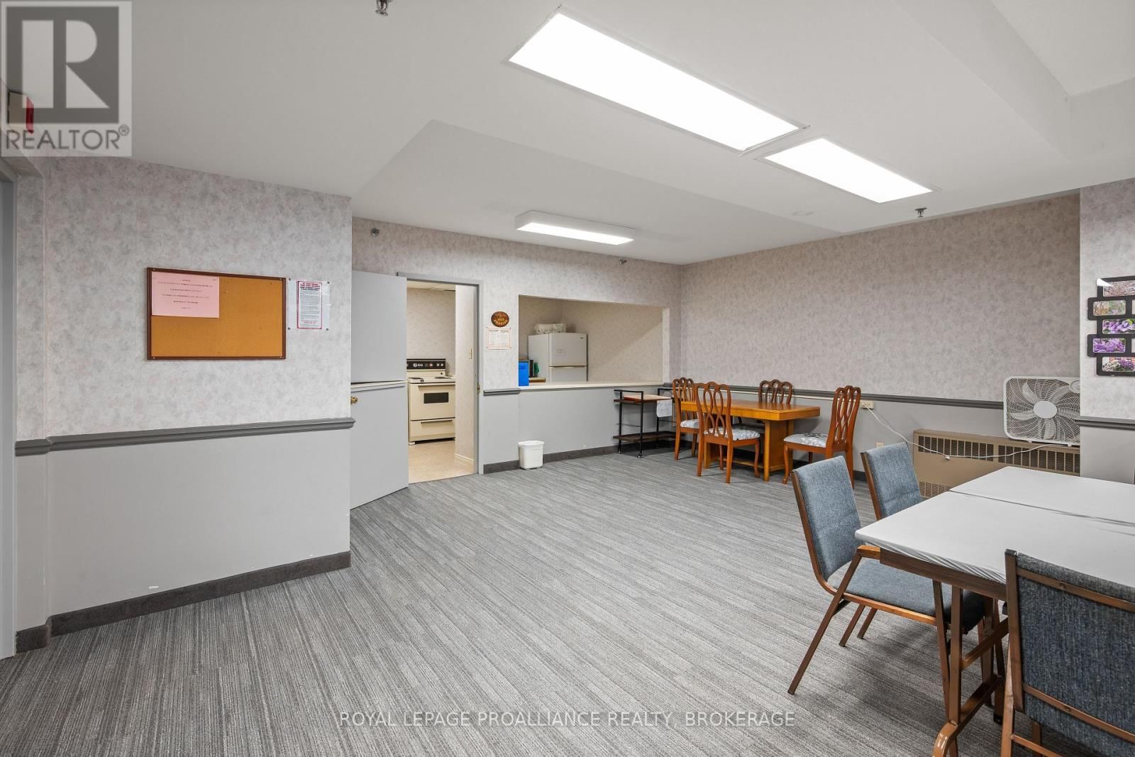 505 - 14 GREENVIEW DRIVE Image 21