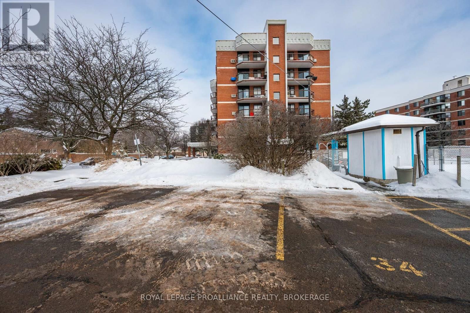 505 - 14 GREENVIEW DRIVE Image 25