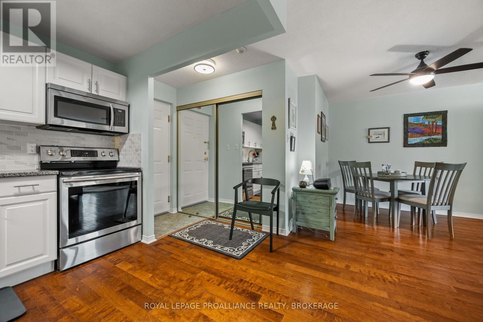 505 - 14 GREENVIEW DRIVE Image 5