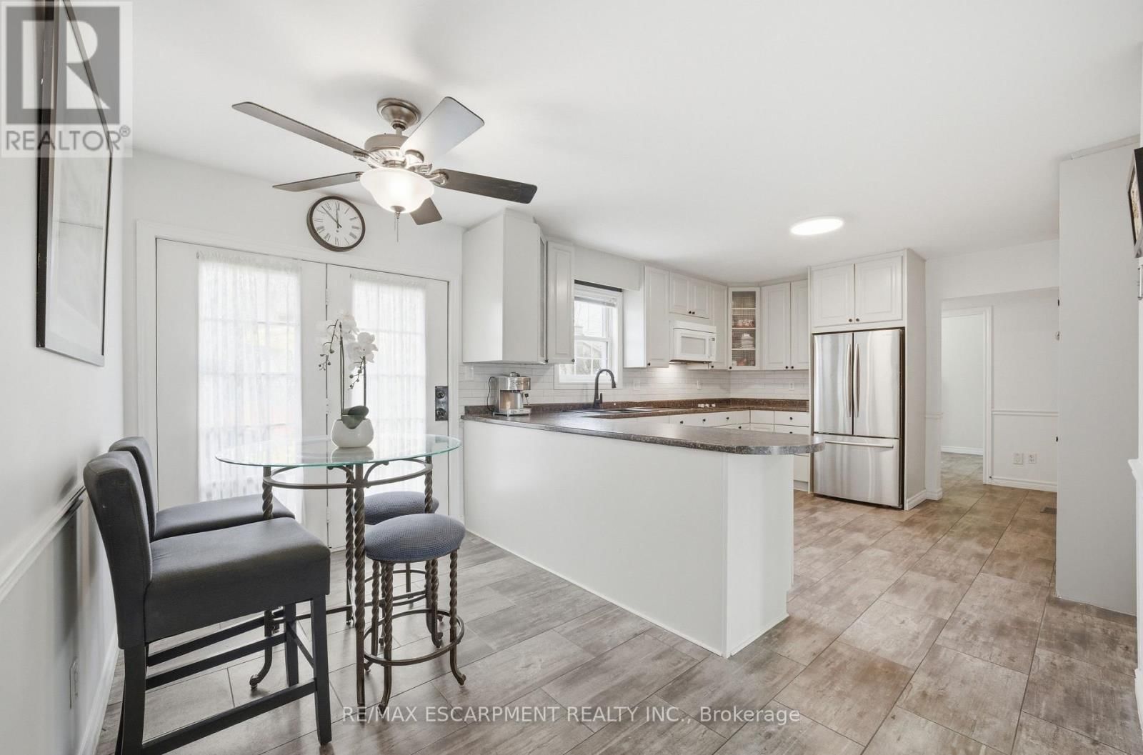 173 GREEN POINTE DRIVE Image 12