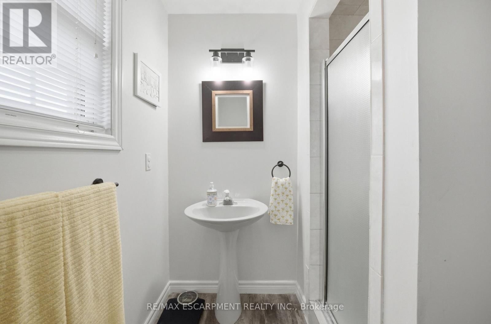 173 GREEN POINTE DRIVE Image 22