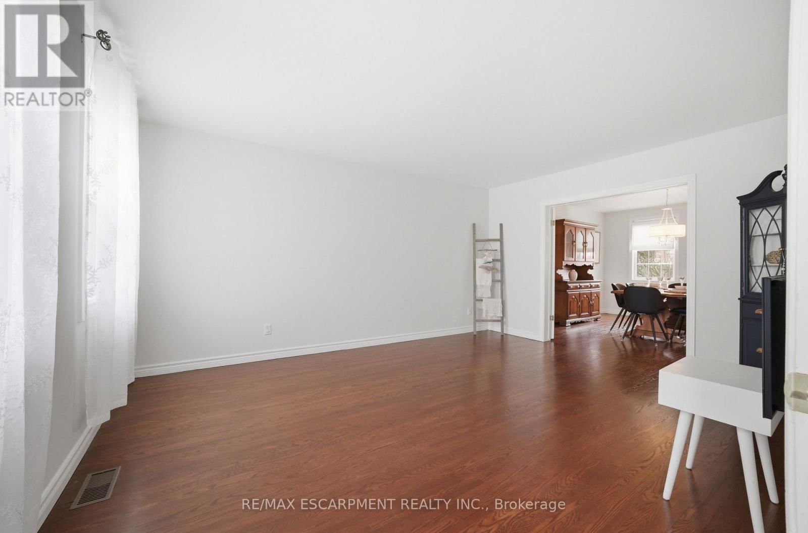 173 GREEN POINTE DRIVE Image 9