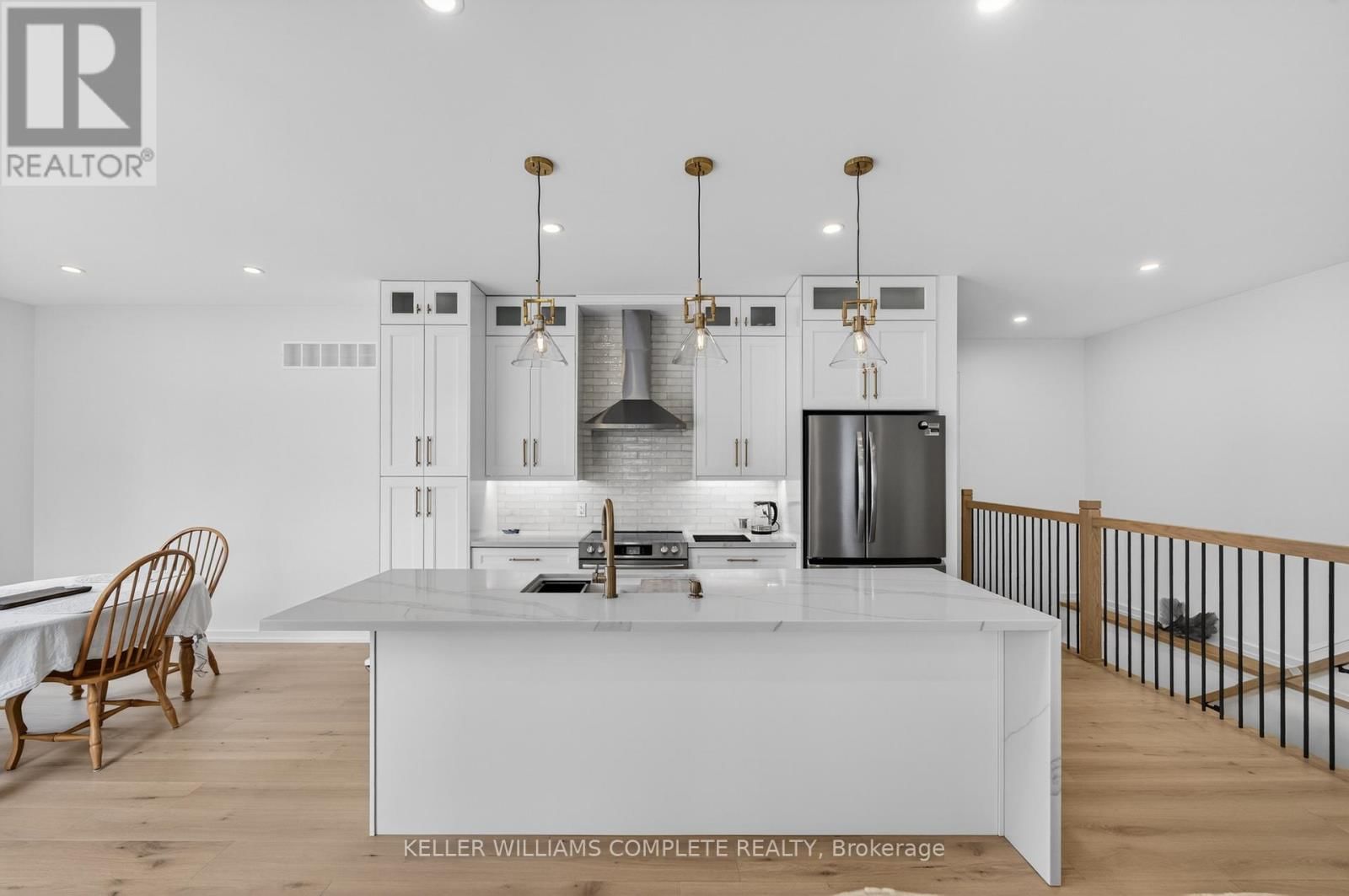 3310 BETHUNE AVENUE Image 11