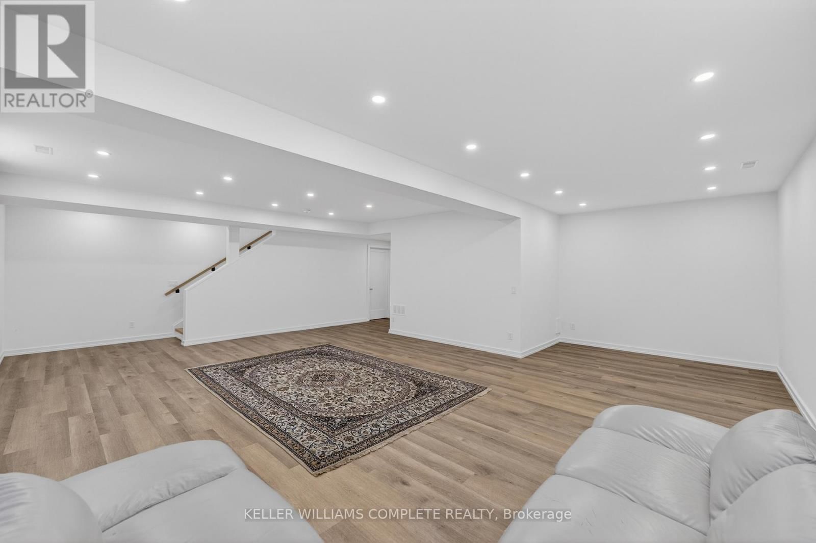 3310 BETHUNE AVENUE Image 36