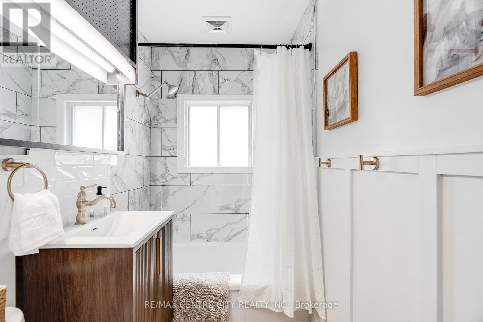 478 MOORE STREET Image 18