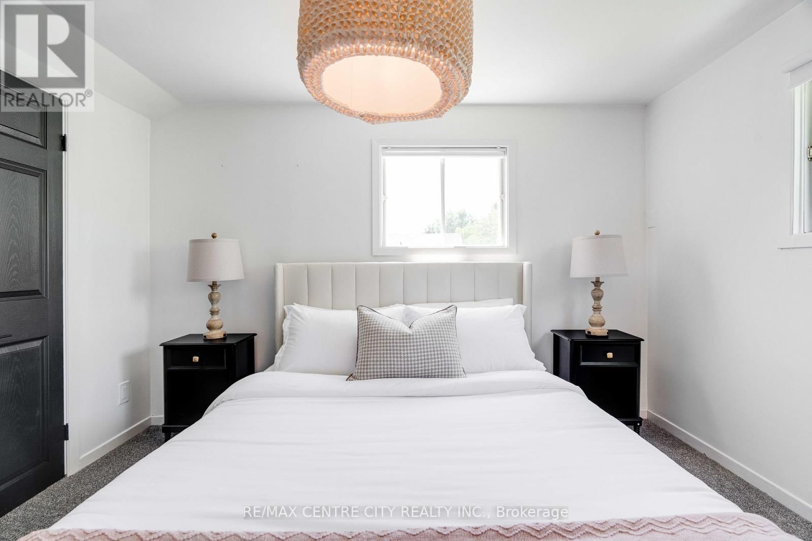 478 MOORE STREET Image 25