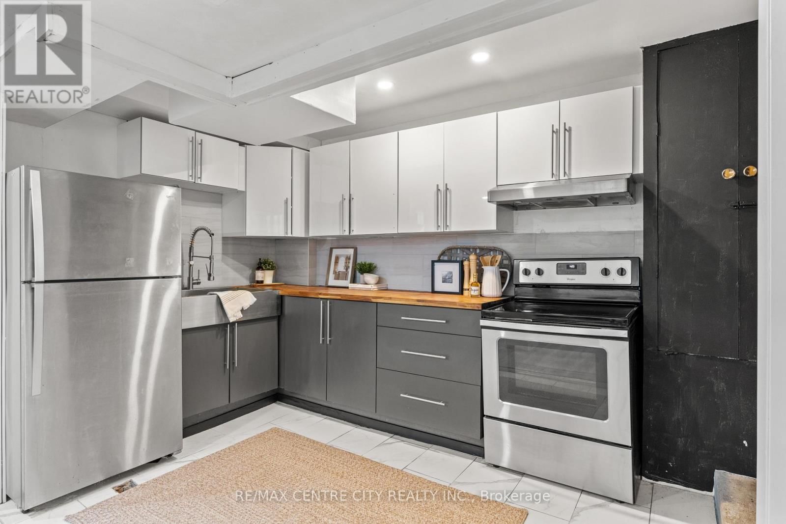 478 MOORE STREET Image 34