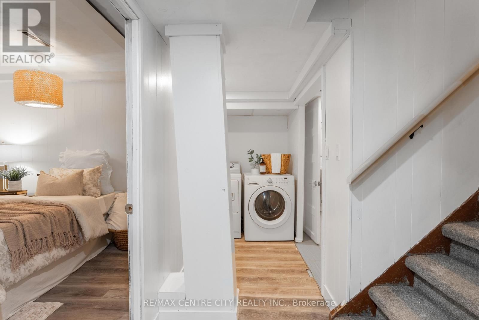 478 MOORE STREET Image 36