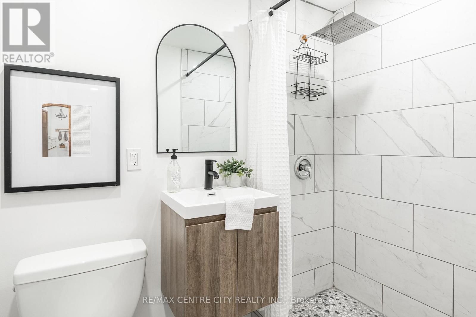 478 MOORE STREET Image 39