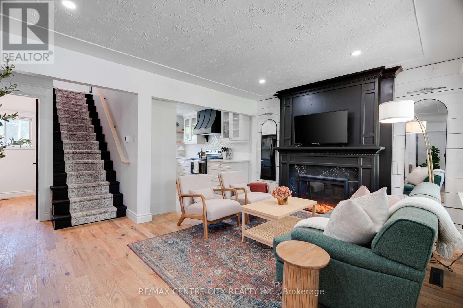 478 MOORE STREET Image 5