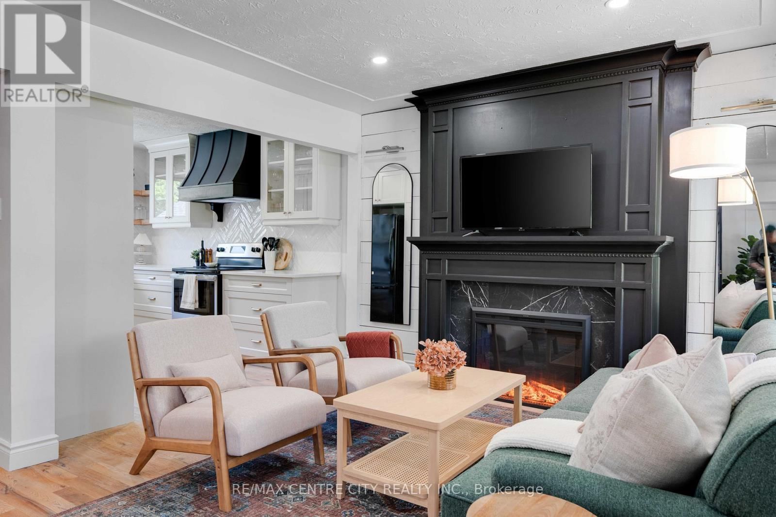 478 MOORE STREET Image 6