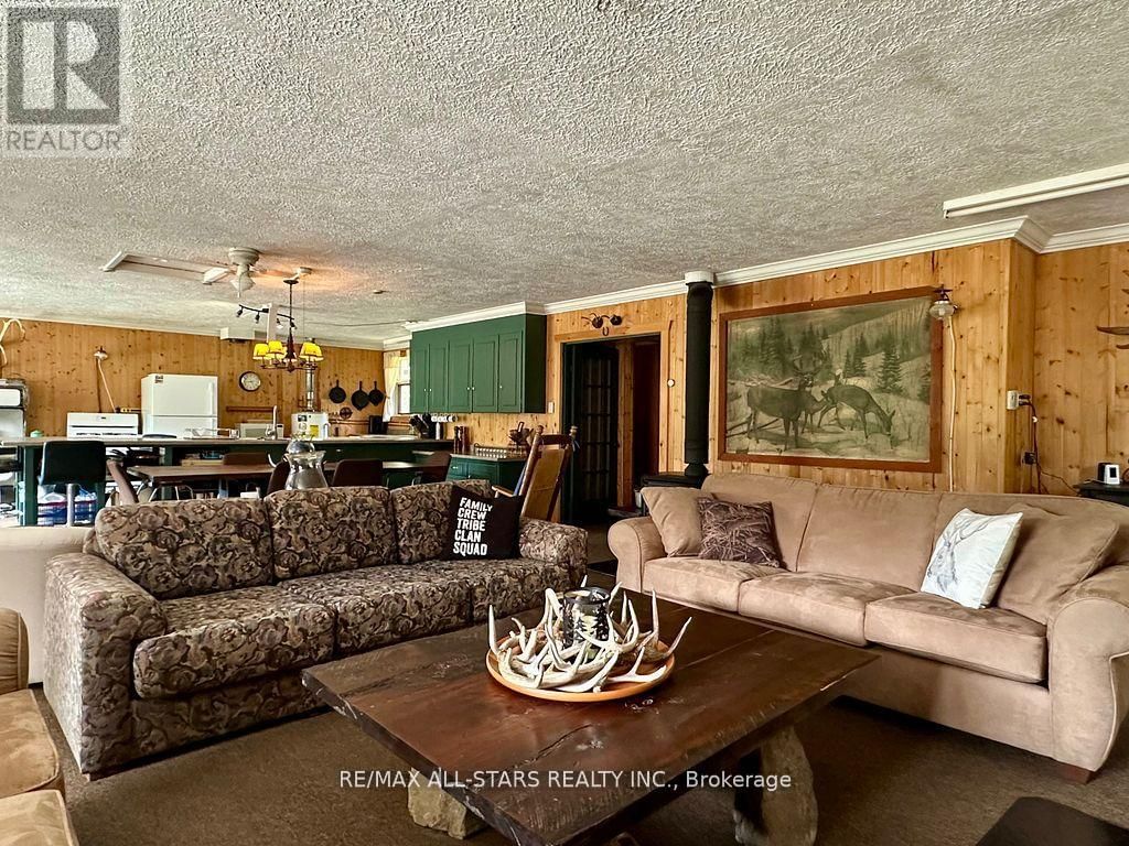 380 LEDGE ROAD Image 16