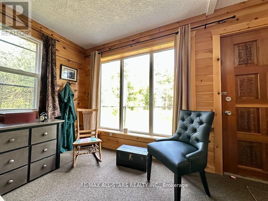 380 LEDGE ROAD Image 24