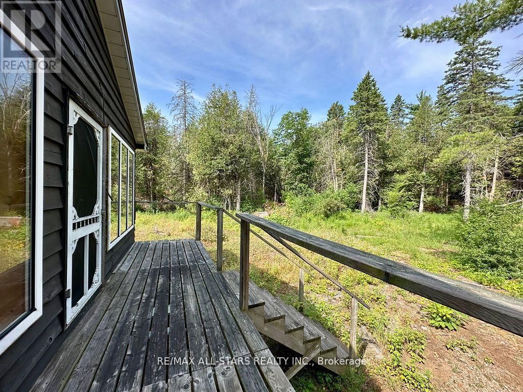 380 LEDGE ROAD Image 25