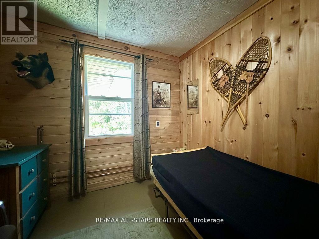 380 LEDGE ROAD Image 27