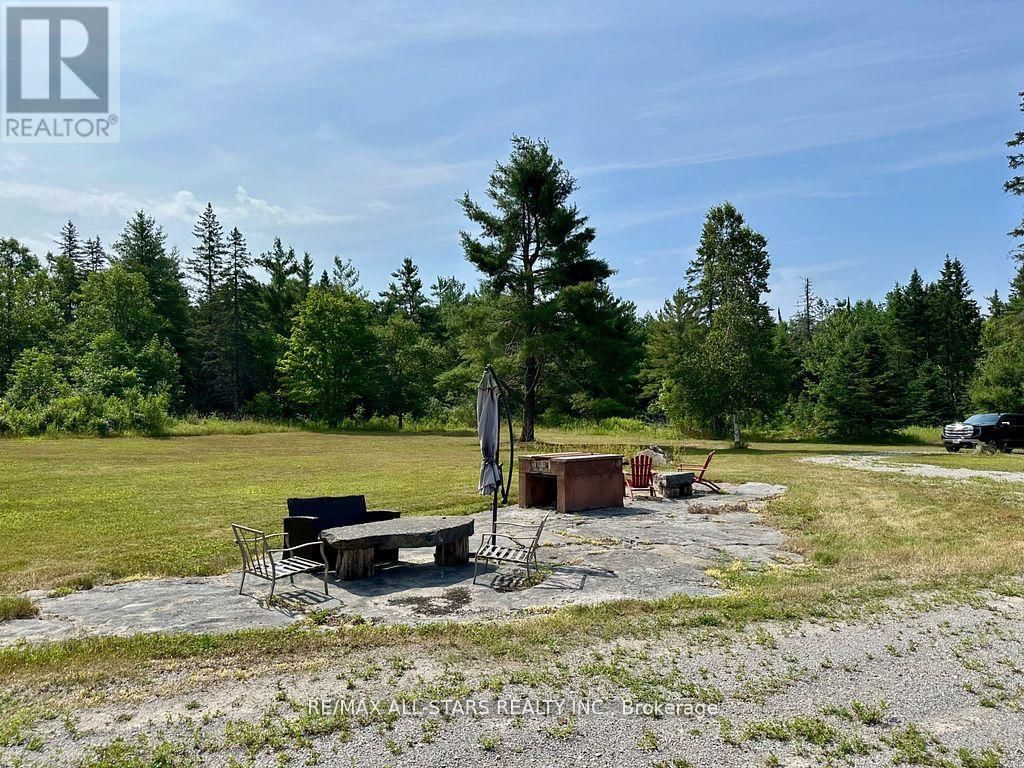 380 LEDGE ROAD Image 42