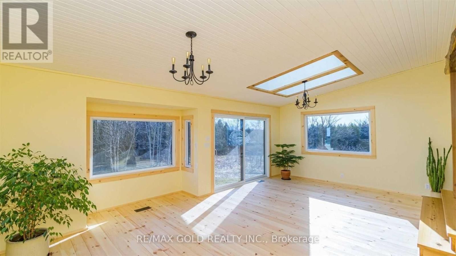 5135 TRAFALGAR ROAD Image 12