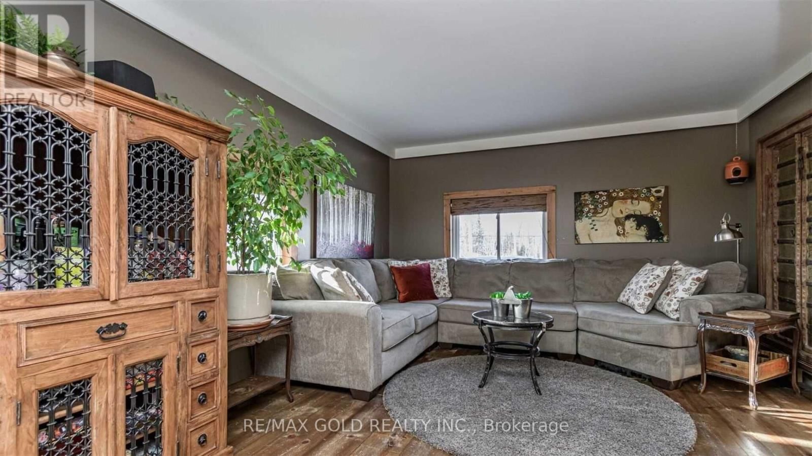 5135 TRAFALGAR ROAD Image 5