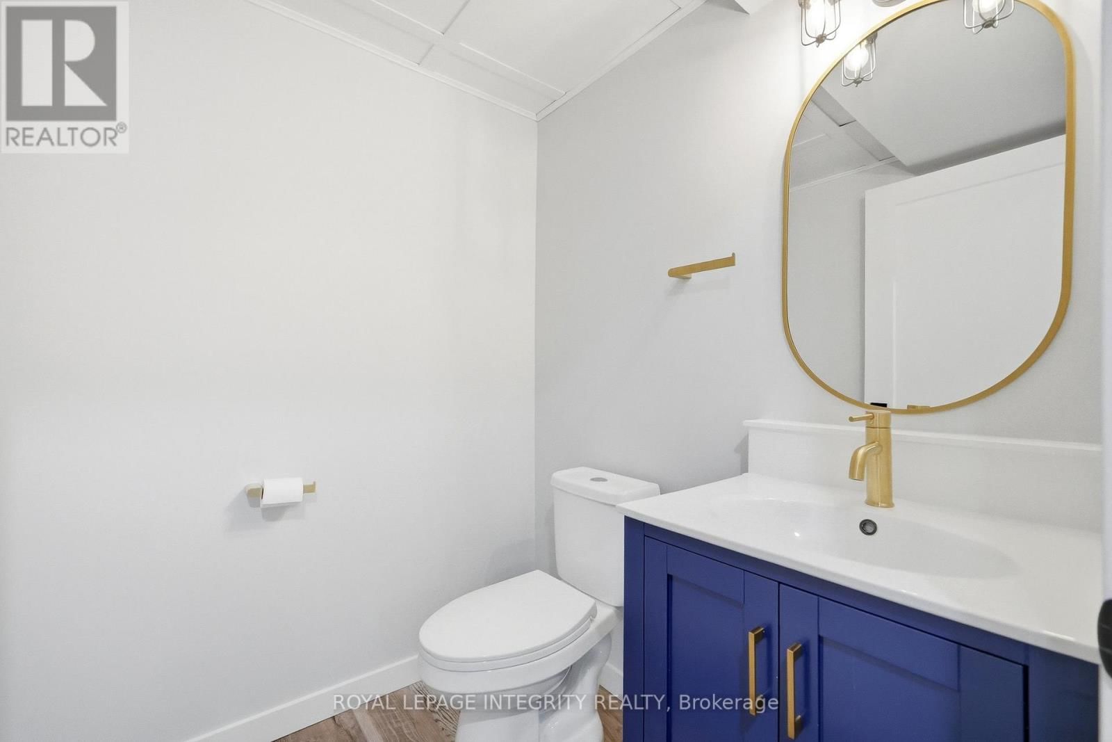 525 YELLOW BIRCH STREET Image 37