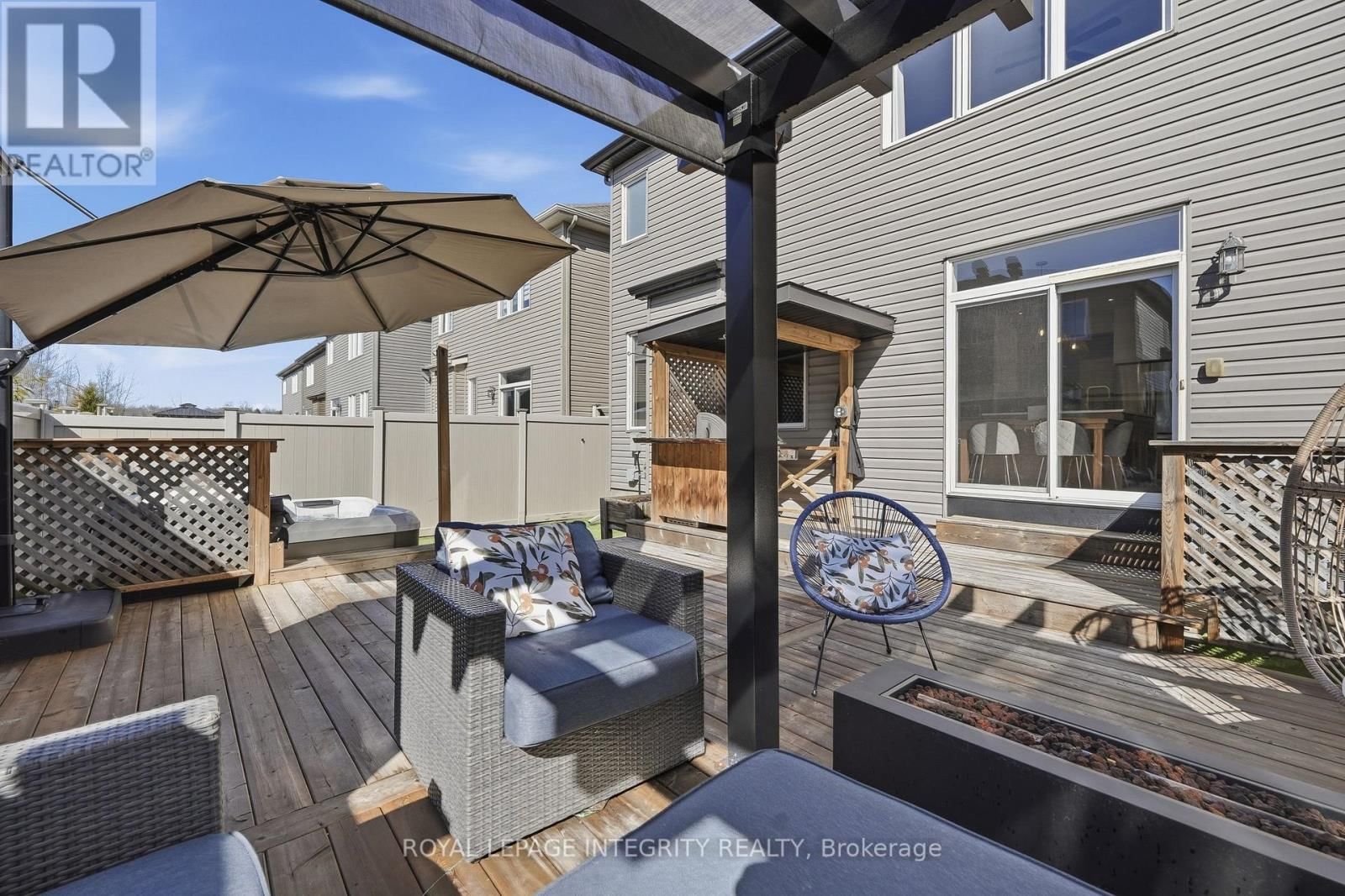 525 YELLOW BIRCH STREET Image 45