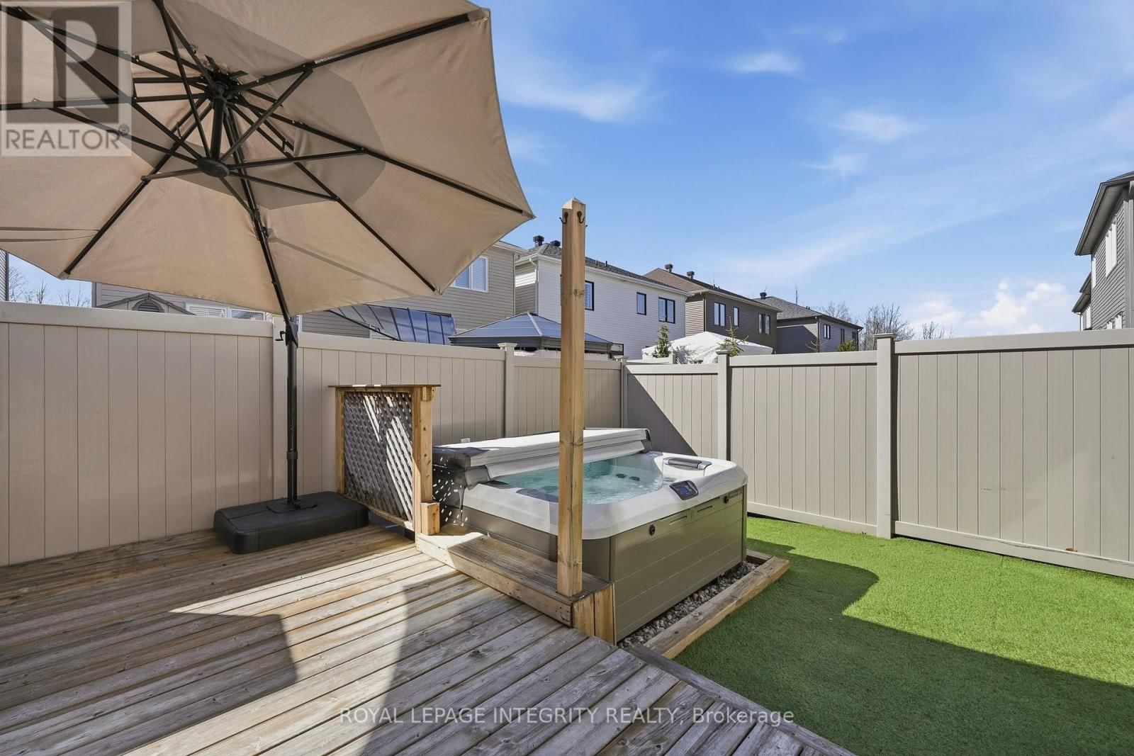 525 YELLOW BIRCH STREET Image 46