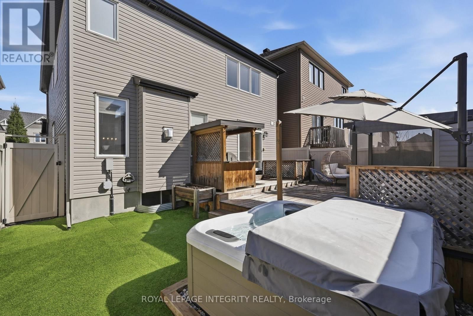 525 YELLOW BIRCH STREET Image 47