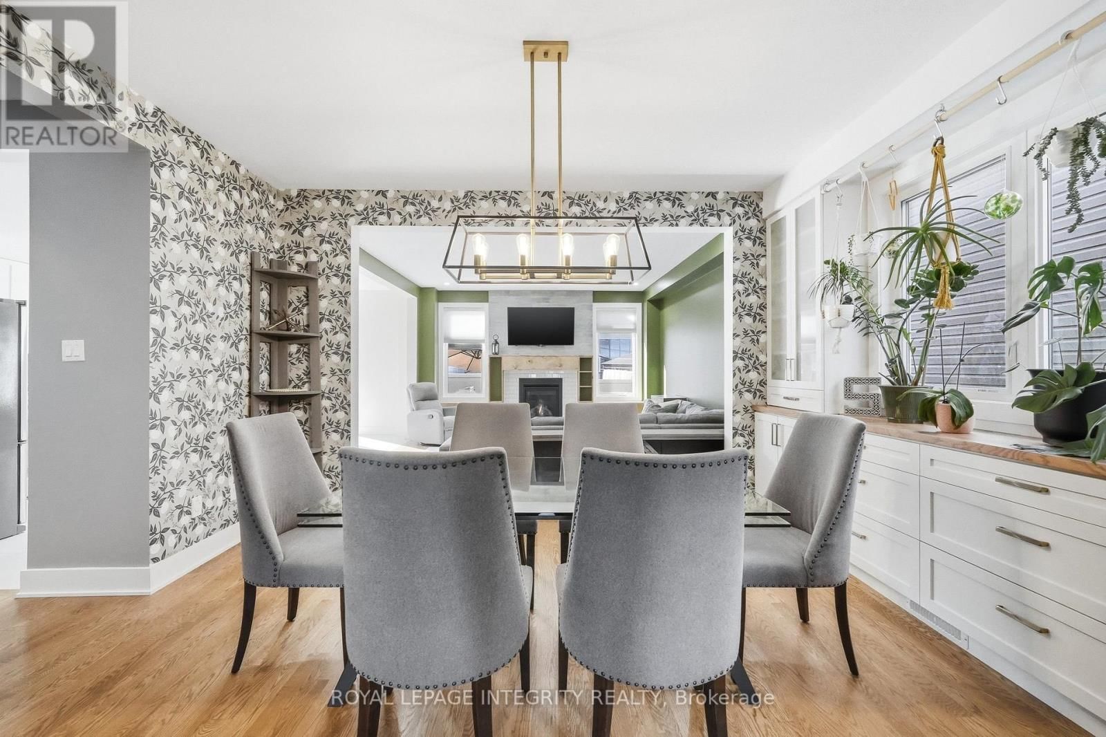 525 YELLOW BIRCH STREET Image 6