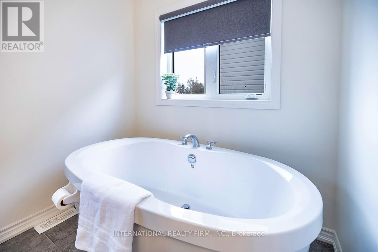 31 CONNOLLY ROAD Image 34