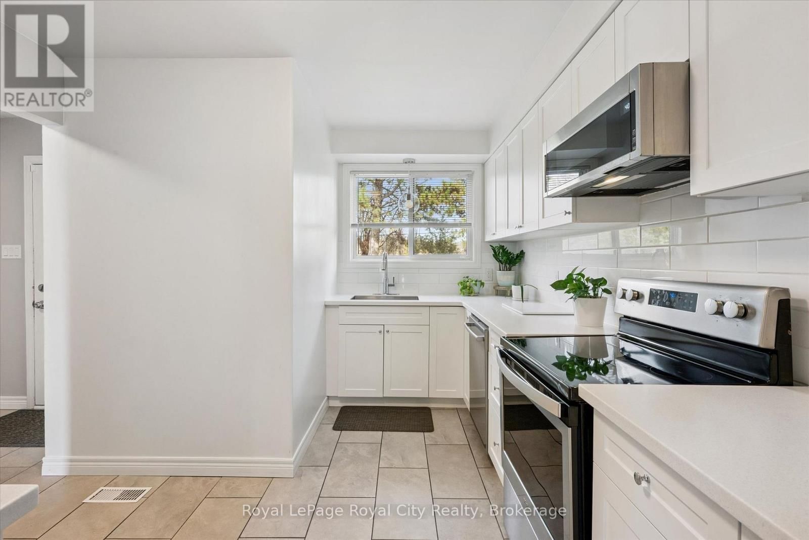 23 - 41 RHONDA ROAD Image 1