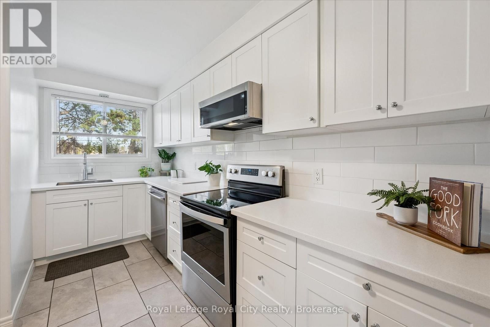 23 - 41 RHONDA ROAD Image 15