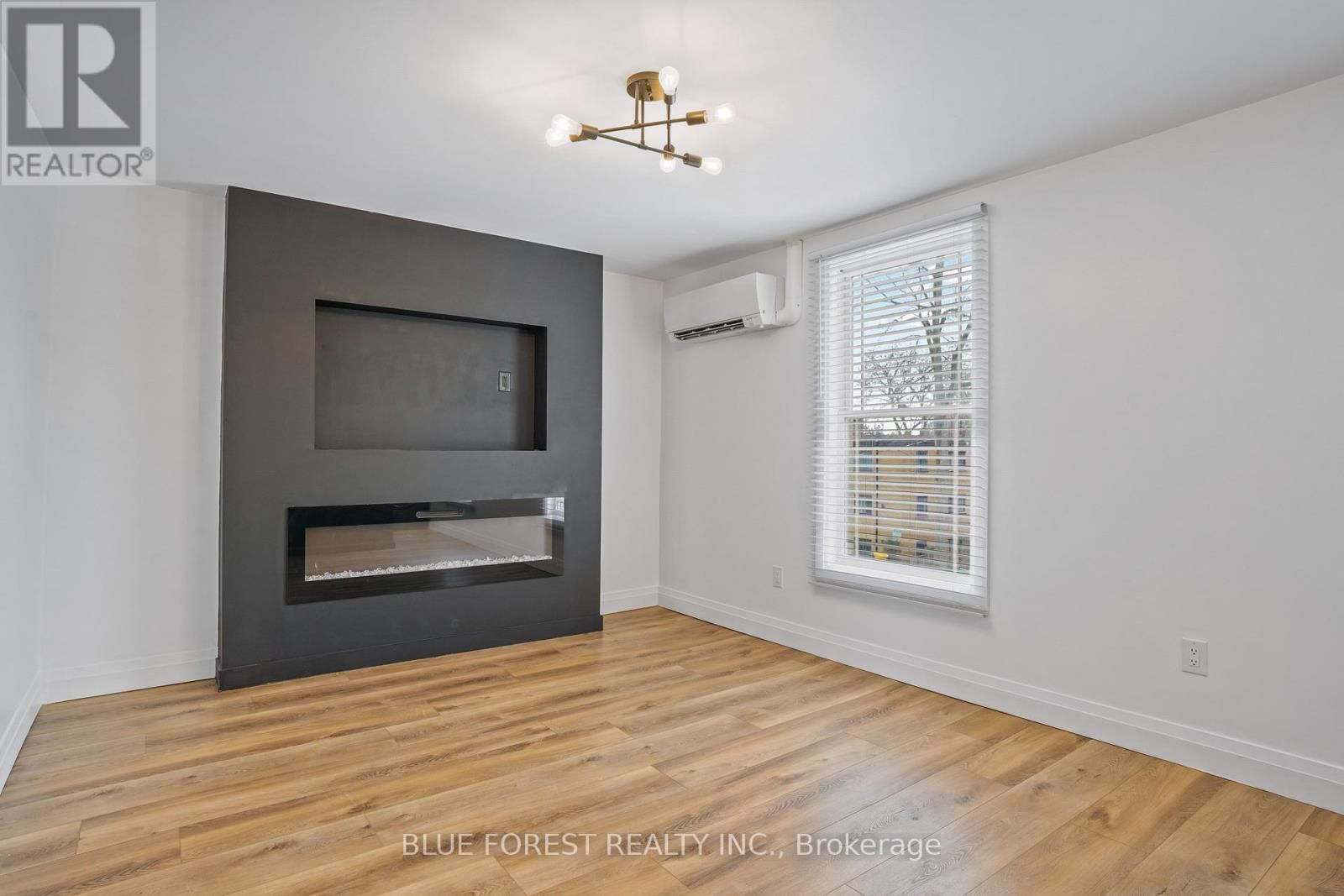 2 - 77 CARTWRIGHT STREET Image 11