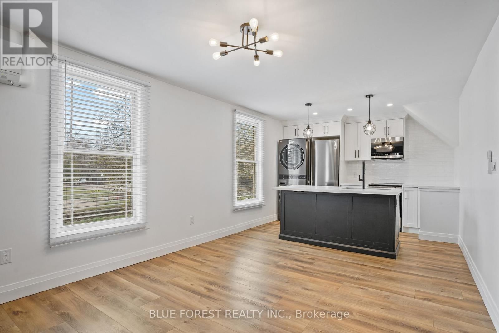 2 - 77 CARTWRIGHT STREET Image 5