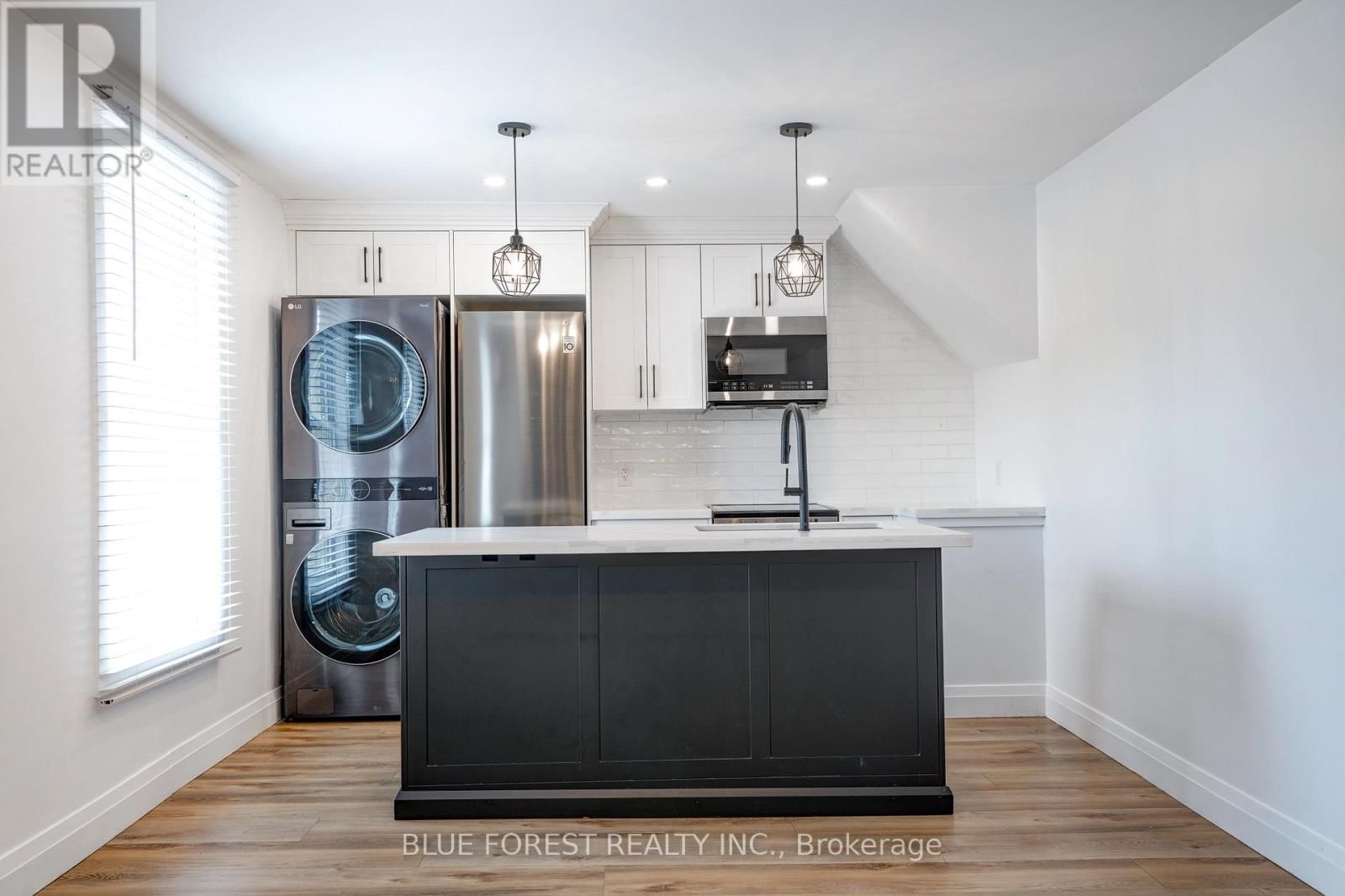 2 - 77 CARTWRIGHT STREET Image 6