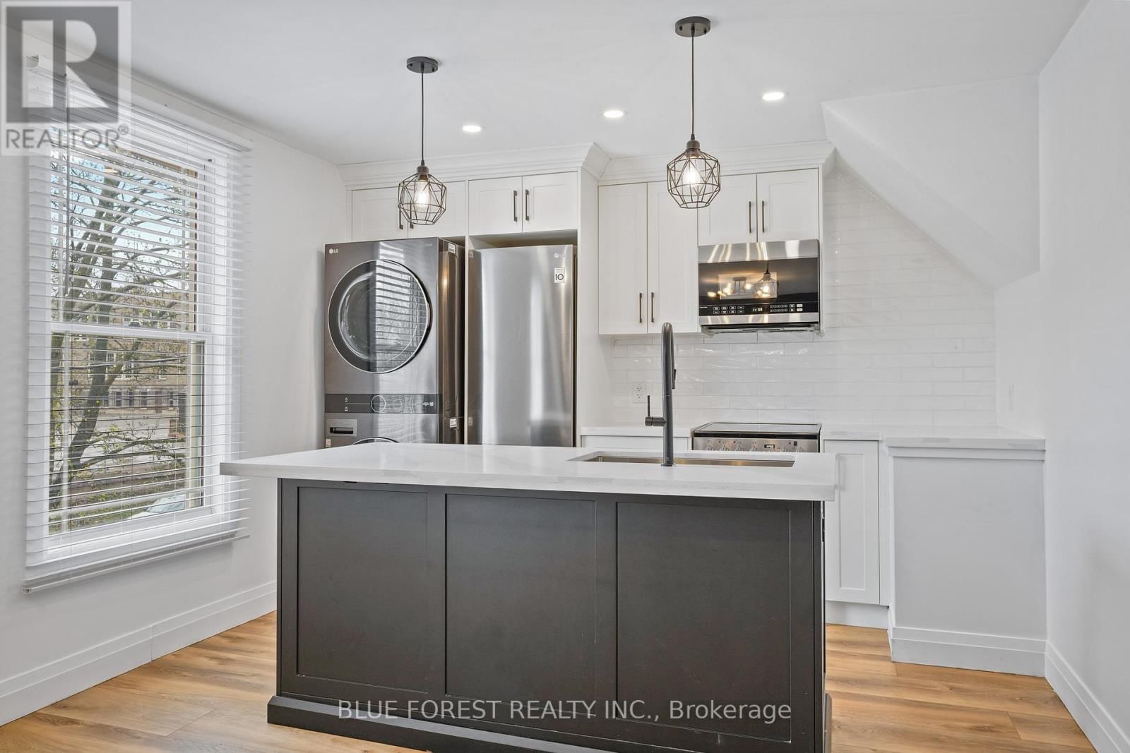 2 - 77 CARTWRIGHT STREET Image 7