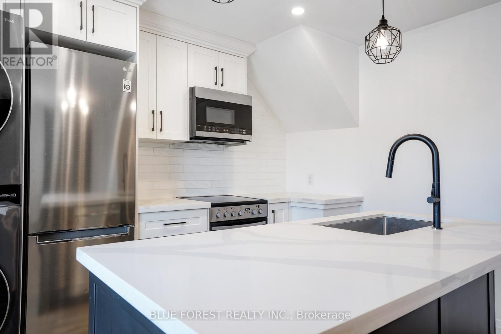 2 - 77 CARTWRIGHT STREET Image 9