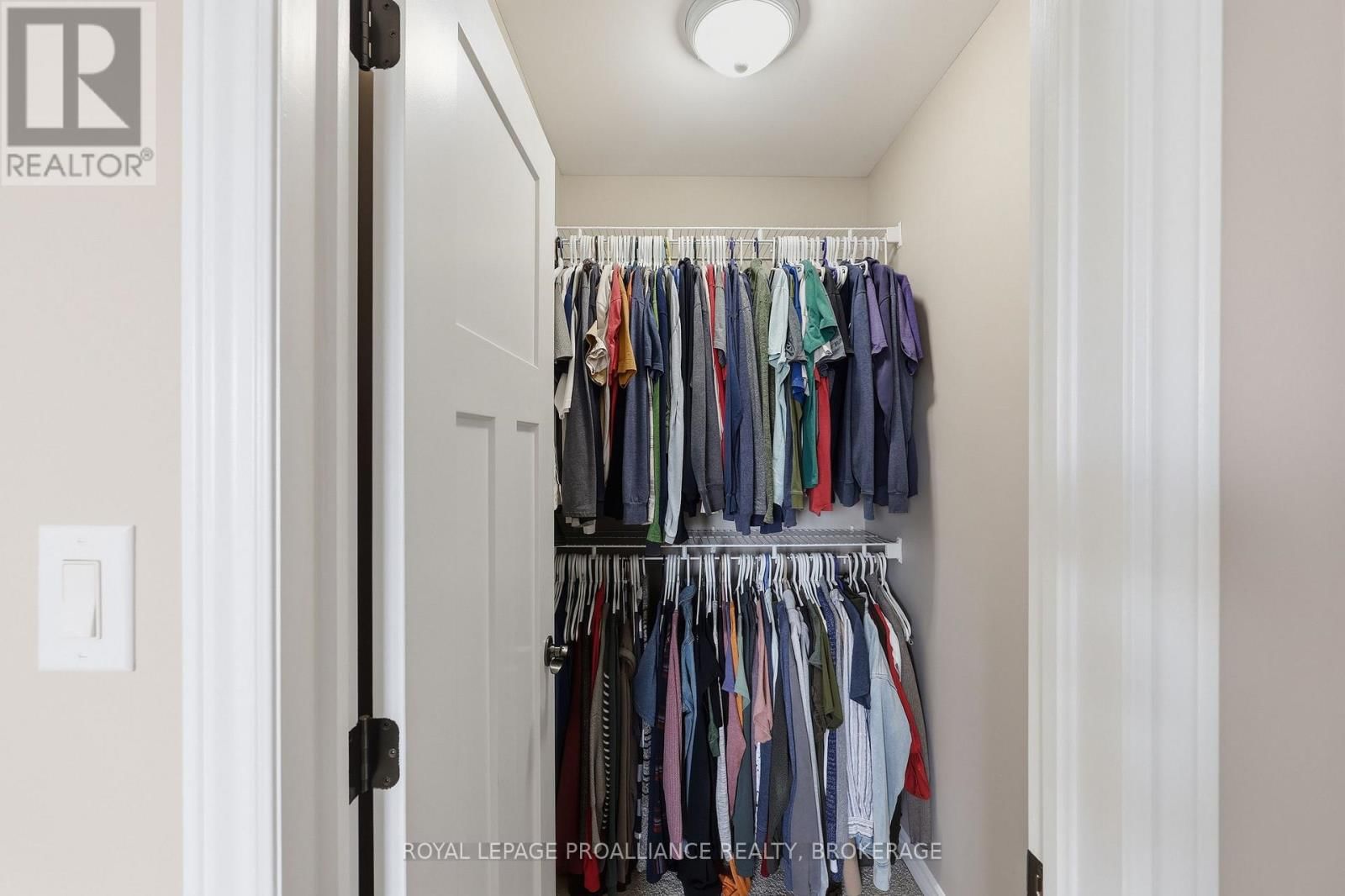 136 SIMURDA COURT Image 35